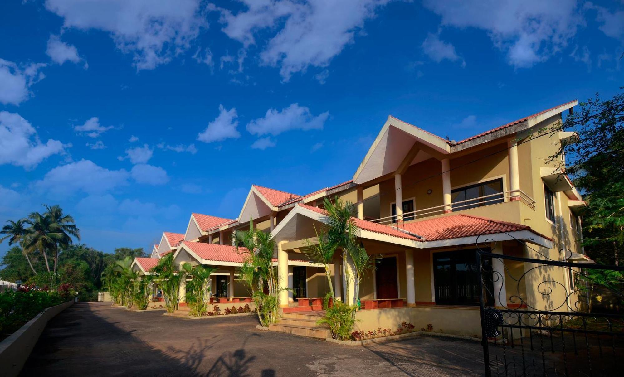 Treehouse Blue Hotel & Villas 柯瓦 外观 照片