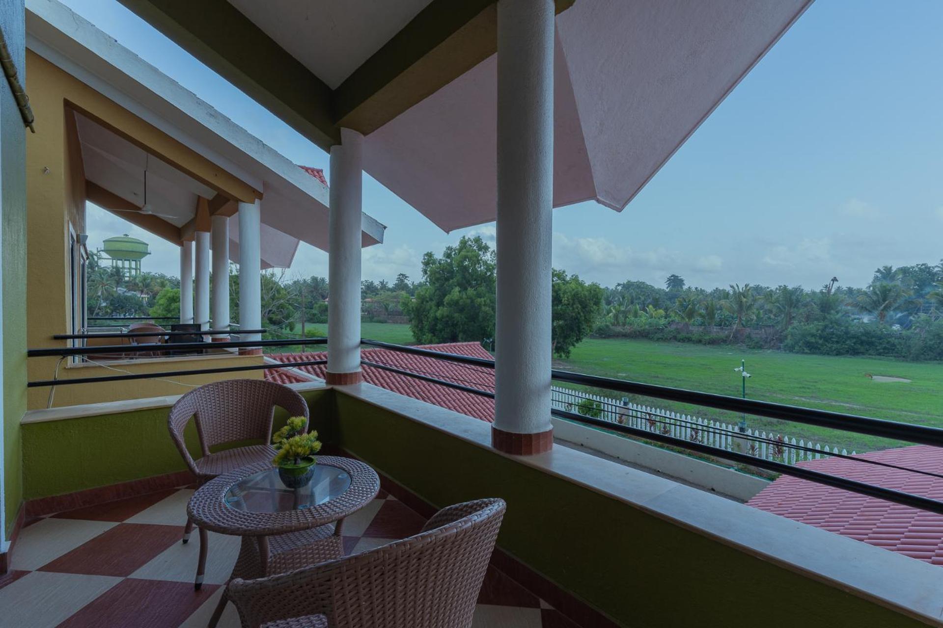 Treehouse Blue Hotel & Villas 柯瓦 外观 照片