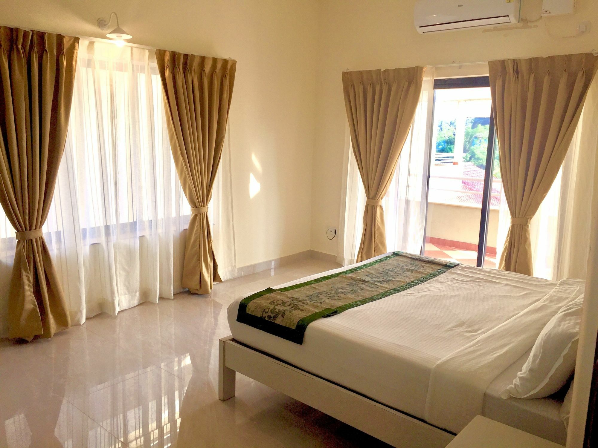 Treehouse Blue Hotel & Villas 柯瓦 外观 照片